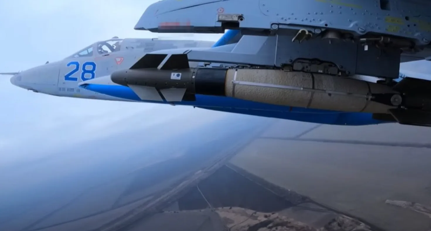 Украинский Су-25 с AASM Hammer